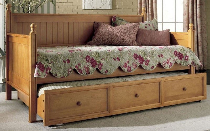 Mẫu sofa giường gỗ cổ điển